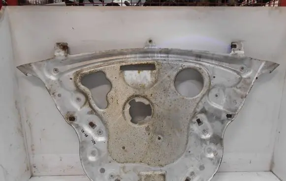 BMW 7 F01 F02 F03 F04 Engine splash shield/under tray 6777727