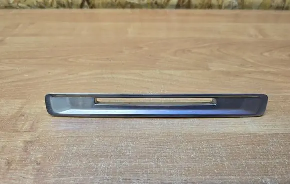Volvo XC60 Radio/GPS head unit trim 30755619