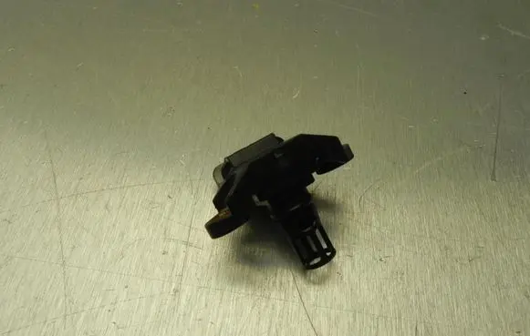 Toyota Prius (XW30) Turbo solenoid valve 8942147010 X999