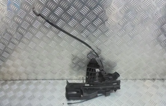 Ford Focus Front door lock