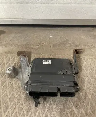 Lexus IS 220D-250-350 Engine control unit/module 8966153742 1758004740