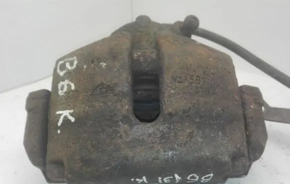 Volkswagen PASSAT B6 Front brake caliper