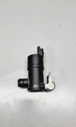 Opel Mokka B Windscreen/windshield washer pump 9825893480