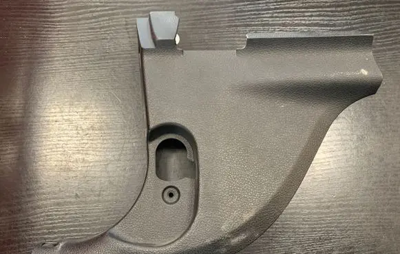 Foot area side trim