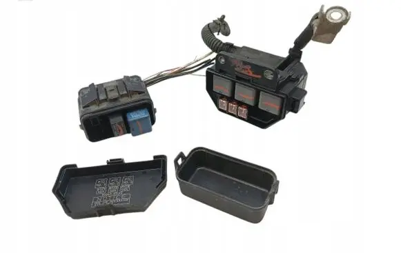 Toyota RAV 4 (XA20) Fuse box set