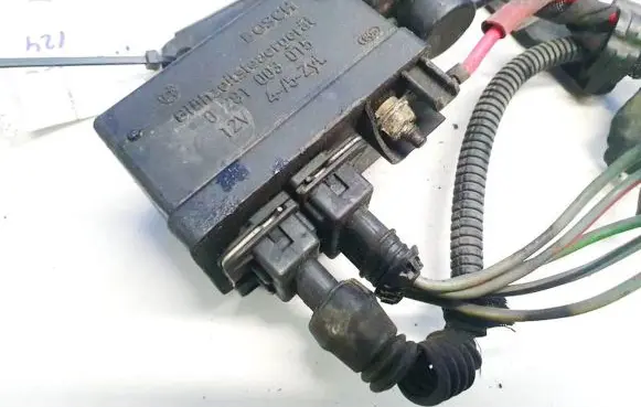 Alfa Romeo 166 Glow plug pre-heat relay 0281003015