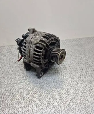 Renault Clio III Generator/alternator 8200660033 0124425071
