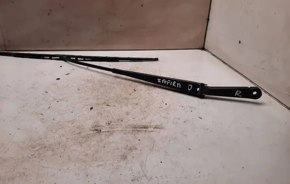 Opel Zafira A Front wiper blade arm 90582558