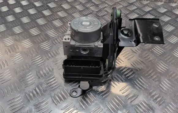 Skoda Octavia Mk4 ABS Pump 5WA614517CF 10091843733 10063532051
