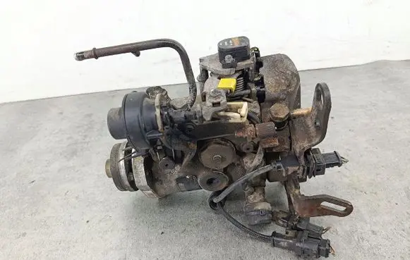 Peugeot Partner Fuel injection high pressure pump R8448B391CDELPHI