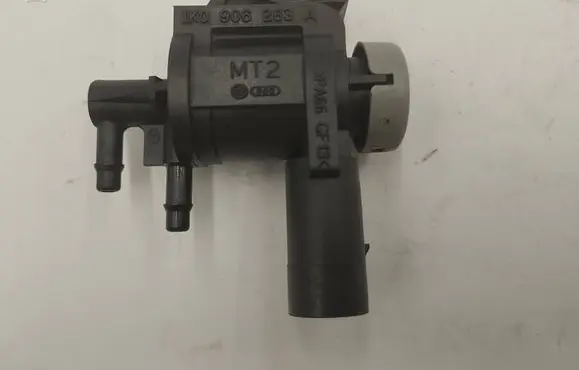 Audi Q7 4L Turbo solenoid valve 1K0906283A