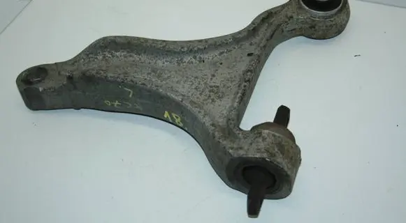 Volvo XC70 Front lower control arm/wishbone