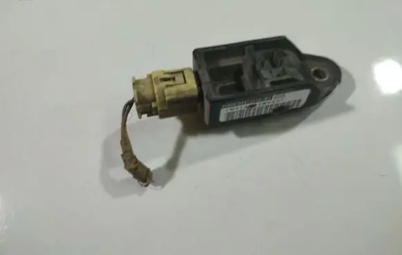 Honda FR-V Airbag deployment crash/impact sensor 77930SFEJ110M2 77930-SFE-J110-M2