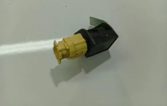 Honda FR-V Airbag deployment crash/impact sensor 77970SFEB110M2