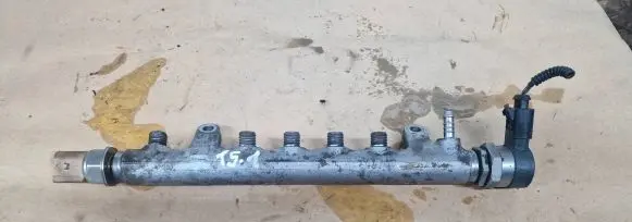 Volkswagen Transporter - Caravelle T5 Fuel main line pipe 03L089G