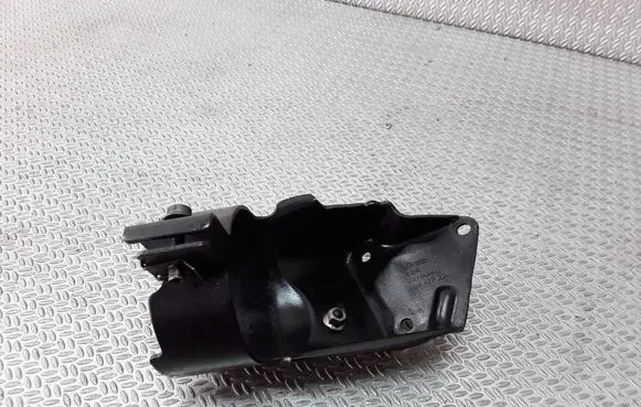 Volkswagen PASSAT B5.5 Fuel filter bracket/mount holder 3B0127224