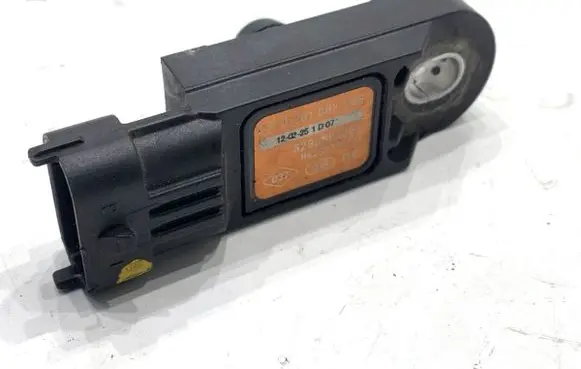 Renault Koleos I Air pressure sensor 0281002958