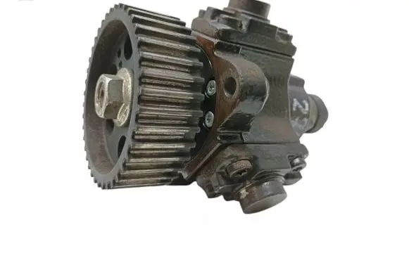 Opel Insignia A Fuel injection high pressure pump
