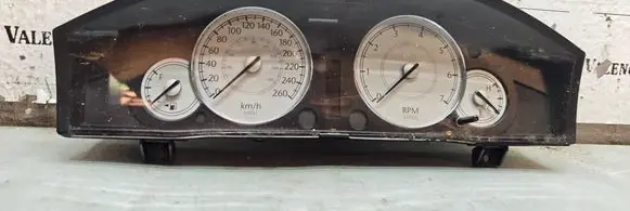 Chrysler 300 - 300C Speedometer (instrument cluster) 04836983AA