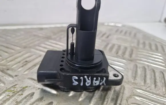 Toyota Yaris Mass air flow meter 2220422010 1974002030