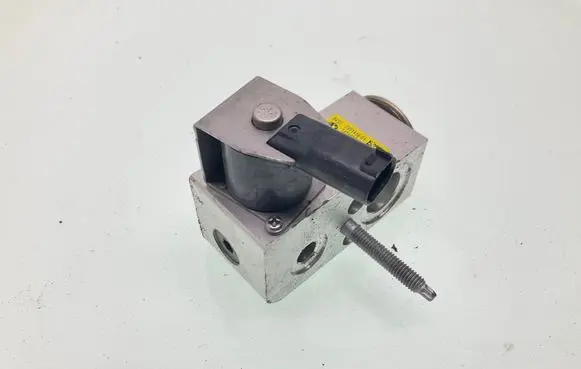 BMW 3 G20 G21 Air conditioning (A/C) expansion valve 7951456