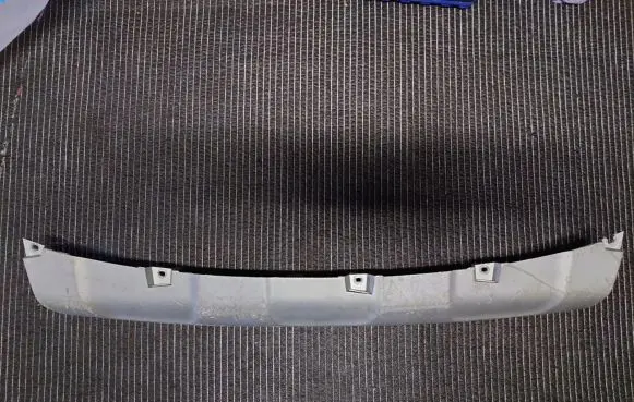 Dacia Sandero Front bumper lip 620721167R