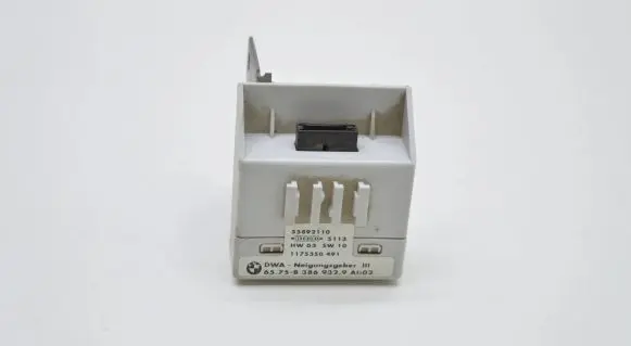 BMW 5 E39 Yaw turn rate sensor 8386932 14708194