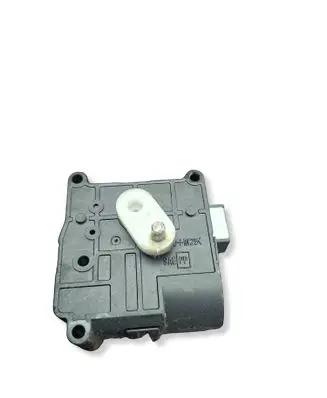 Toyota Avensis T250 Air flap motor/actuator 1138002051