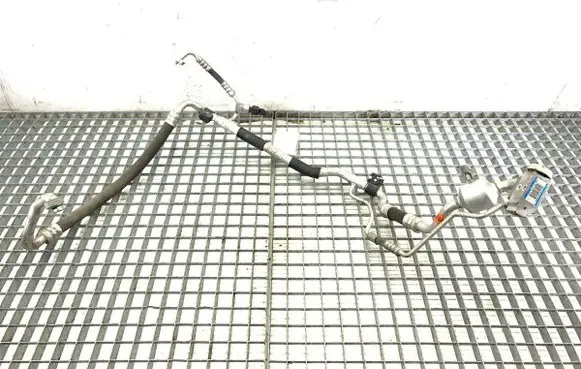 Air conditioning (A/C) pipe/hose