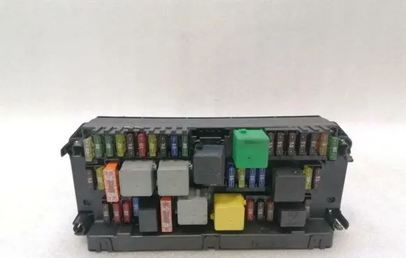 Mercedes-Benz E C207 W207 Fuse box set A2129004911