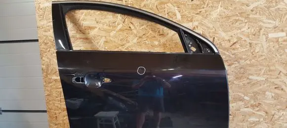 Volvo V60 Front door