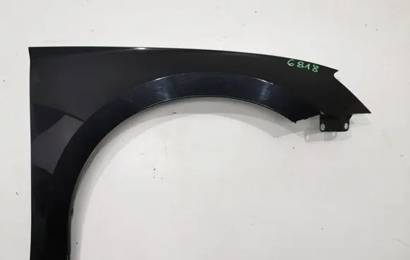 Skoda Superb B8 (3V) Fender 3V0821106