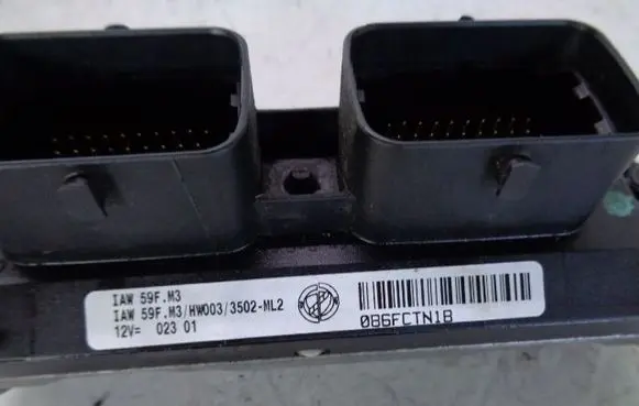Fiat Punto (188) Engine control unit/module ECU 46808846
