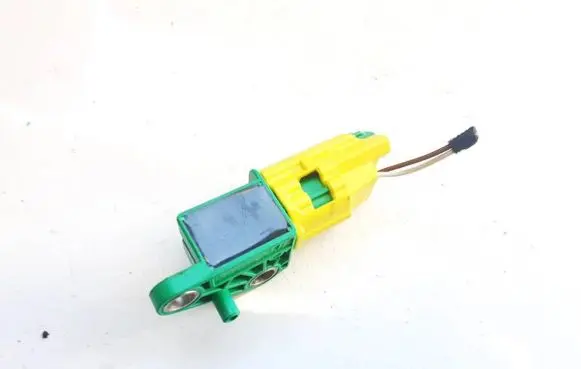 Audi Q7 4L Airbag deployment crash/impact sensor 1k0909606c 5wk43544
