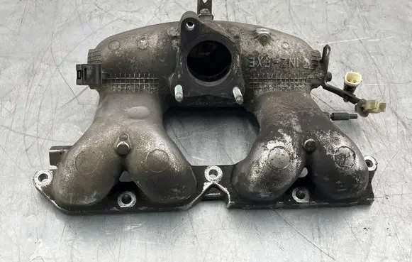 Toyota Prius (XW20) Intake manifold 
