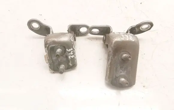 Rear door hinge set