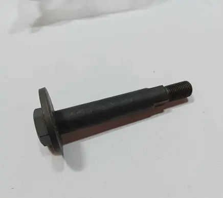 Mitsubishi L200 Front suspension camber bolt MN125376