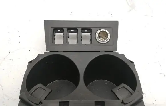 Toyota RAV 4 (XA30) Cup holder 5562642020