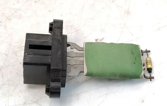 Volkswagen Up Heater blower motor/fan resistor