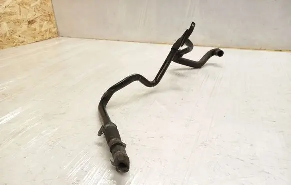 Volkswagen Touran I Engine coolant pipe/hose 038121151B