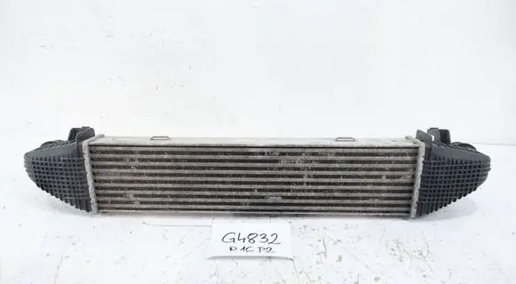 Mercedes-Benz C AMG W204 Intercooler radiator A2045000300 3130309F