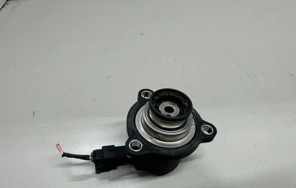 KIA Rio Vacuum valve 394502M400 70698104 11120T070