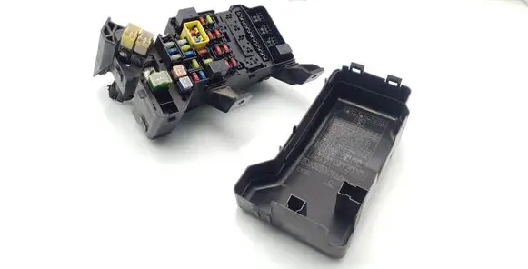 Mitsubishi Pajero Fuse box set
