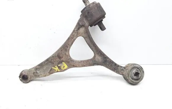 Volvo XC90 Front lower control arm/wishbone