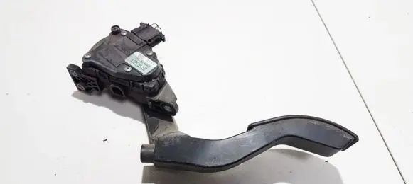 Volkswagen PASSAT B5.5 Accelerator throttle pedal 8D1721523F 6PV008376-03