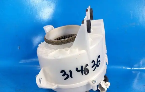 Toyota Prius+ (ZVW40) Air suspension compressor G923076010