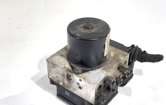 Opel Insignia A ABS Pump 13316697