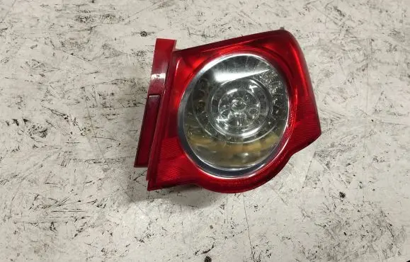 Volkswagen PASSAT B6 Rear/tail lights