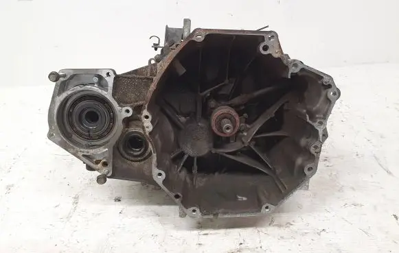 Manual 6 speed gearbox