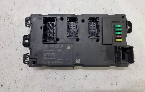 BMW 1 F20 F21 Comfort/convenience module 61359317173 A2C30450012